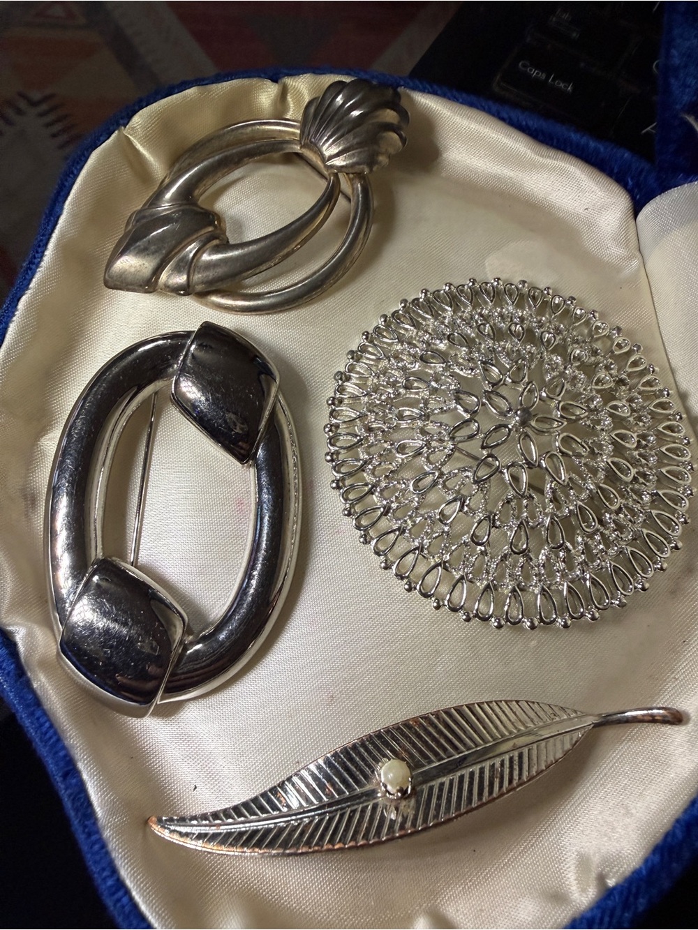 Silver-Tone Women's Brooch lot- 4 Elegant Leaf & Filigree Pins vintage